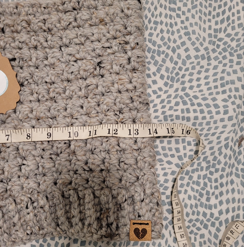 Handmade Cowl - Picture 3 of 3